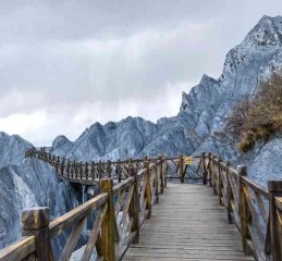 成都租车自驾，这几个地方不去等于白来