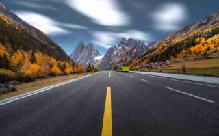 成都机场专车接送，真能轻松赚钱？我跑了半个月，说说大实话