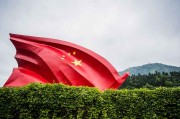 在成都租了辆20座中巴，才发现川西这条路，人少了真没意思